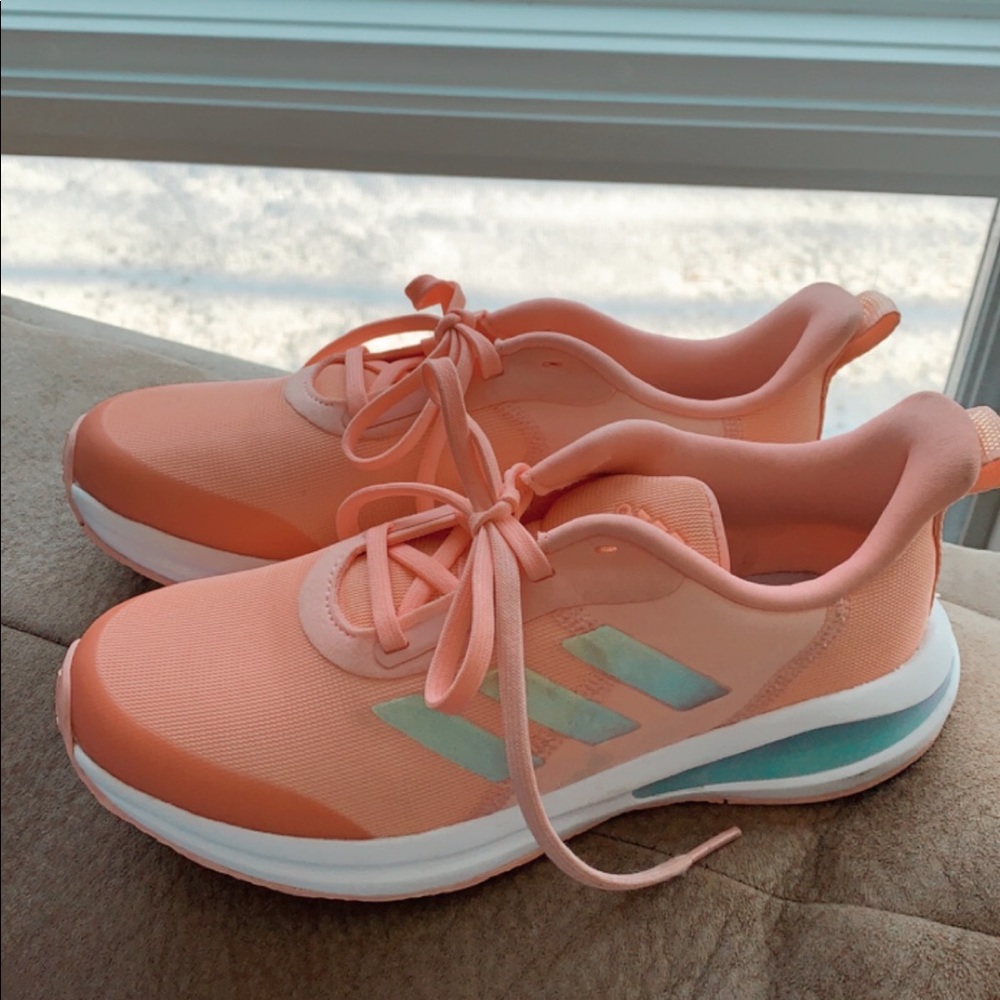 peachy pink adidas girls shoes size 4, comfy and soft worn twice